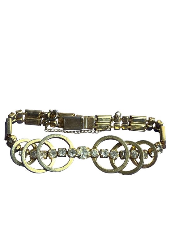 Jewelry - Goldtone Interlocking Circles Bracelet 6.75 Inches Metal Wear